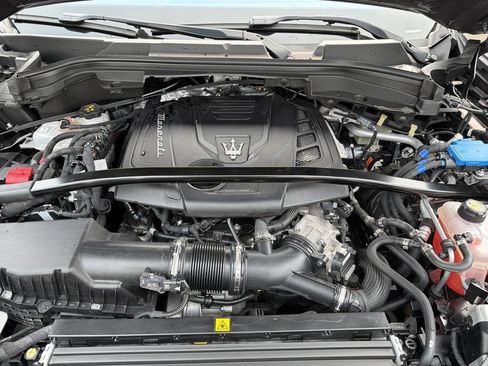 Used 2023 Maserati Grecale GT AWD/4WD image 34