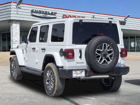New 2025 Jeep Wrangler Sahara image 4