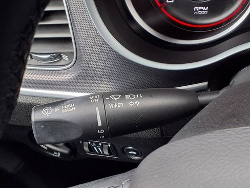 Used 2017 Dodge Charger SXT image 19