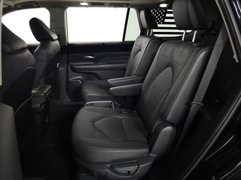 Used 2024 Toyota Grand Highlander Limited image 33