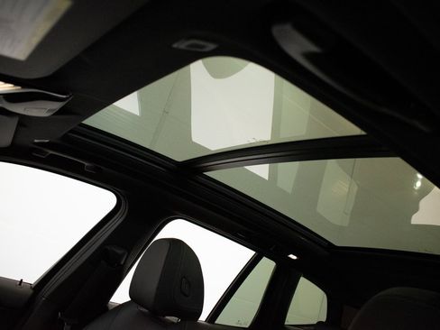 Certified 2024 BMW X3 xDrive30i w/ Premium Package w/ZPA image 21