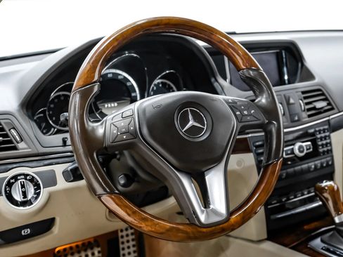 Used 2012 Mercedes-Benz E 350 Cabriolet image 22