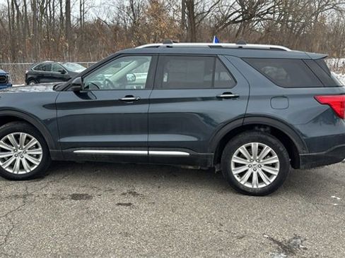 Certified 2023 Ford Explorer Limited w/ Hybrid Equipment Group 310A image 6