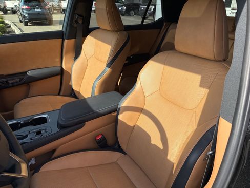 Used 2025 Lexus RZ 450e w/ Accessory Package (2T) AWD/4WD image 10