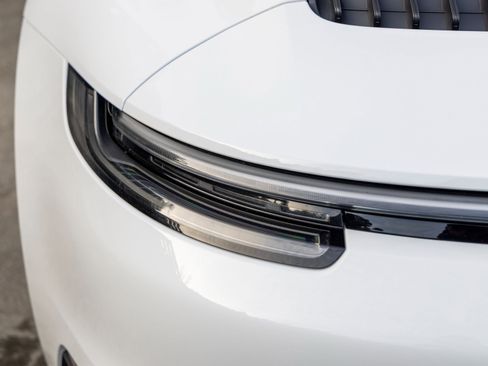 Certified 2024 Porsche 911 Carrera GTS image 18