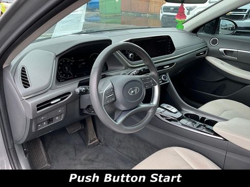 Used 2023 Hyundai Sonata SEL w/ Convenience Package FWD image 16