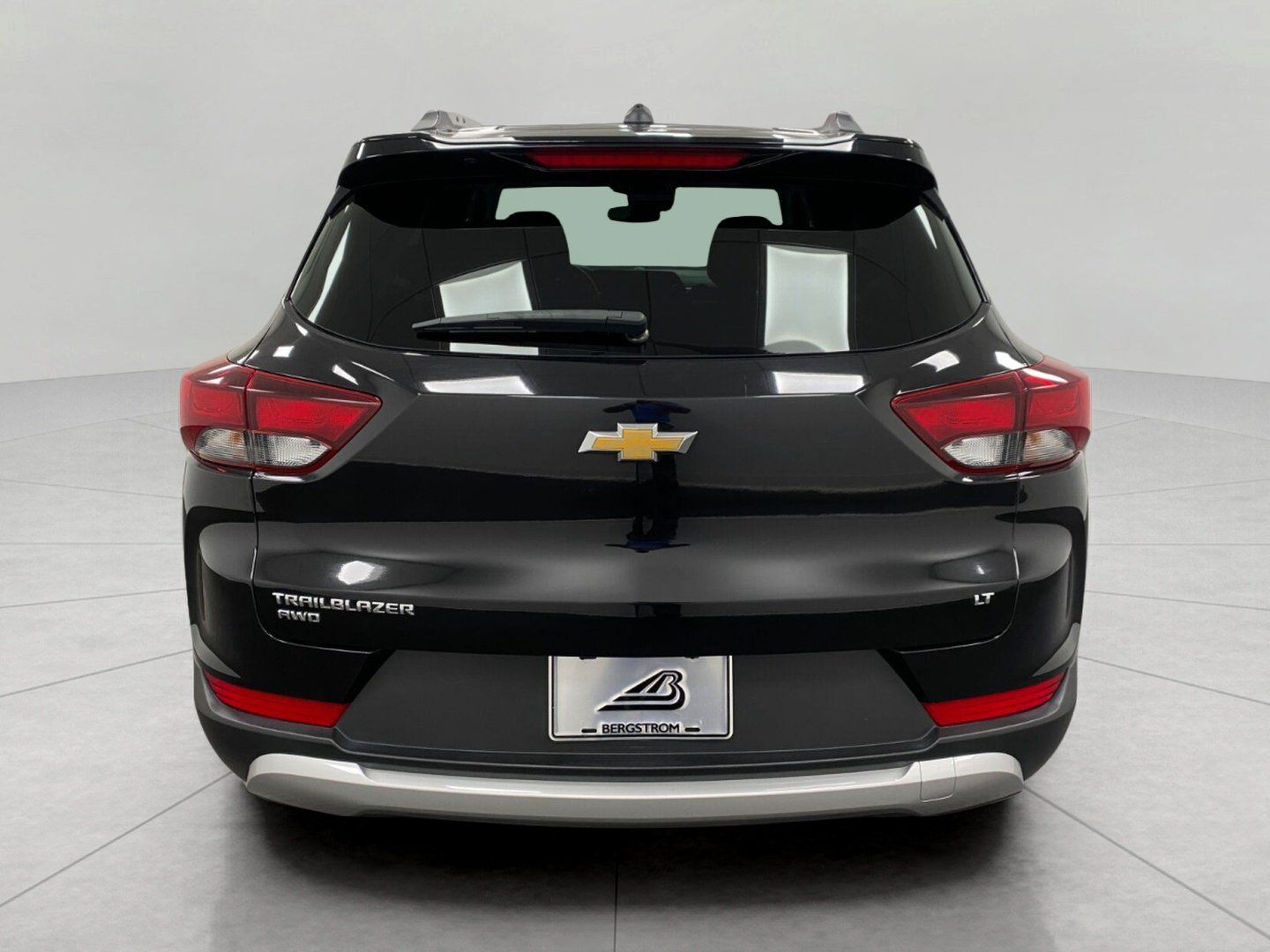 Used 2025 Chevrolet TrailBlazer LT AWD/4WD image 4