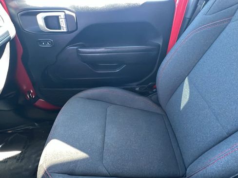 Certified 2024 Jeep Wrangler Unlimited Rubicon image 12