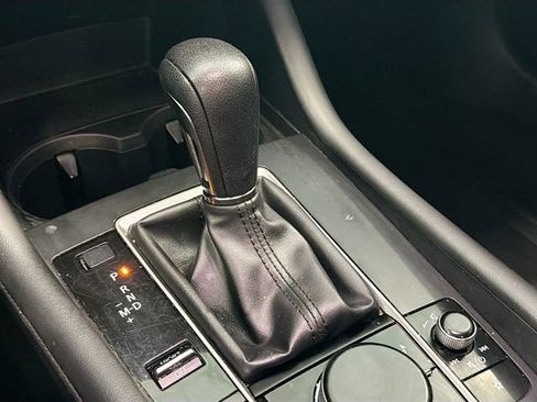 Used 2020 MAZDA MAZDA3 Sedan image 16