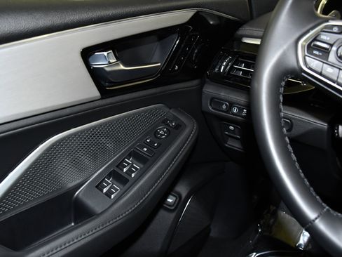 Certified 2025 Acura MDX SH-AWD image 32