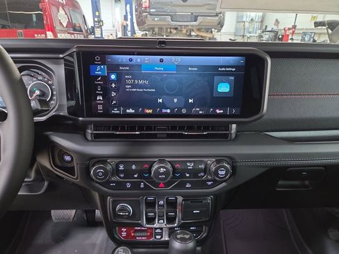 New 2026 Jeep Wrangler Unlimited Rubicon image 17