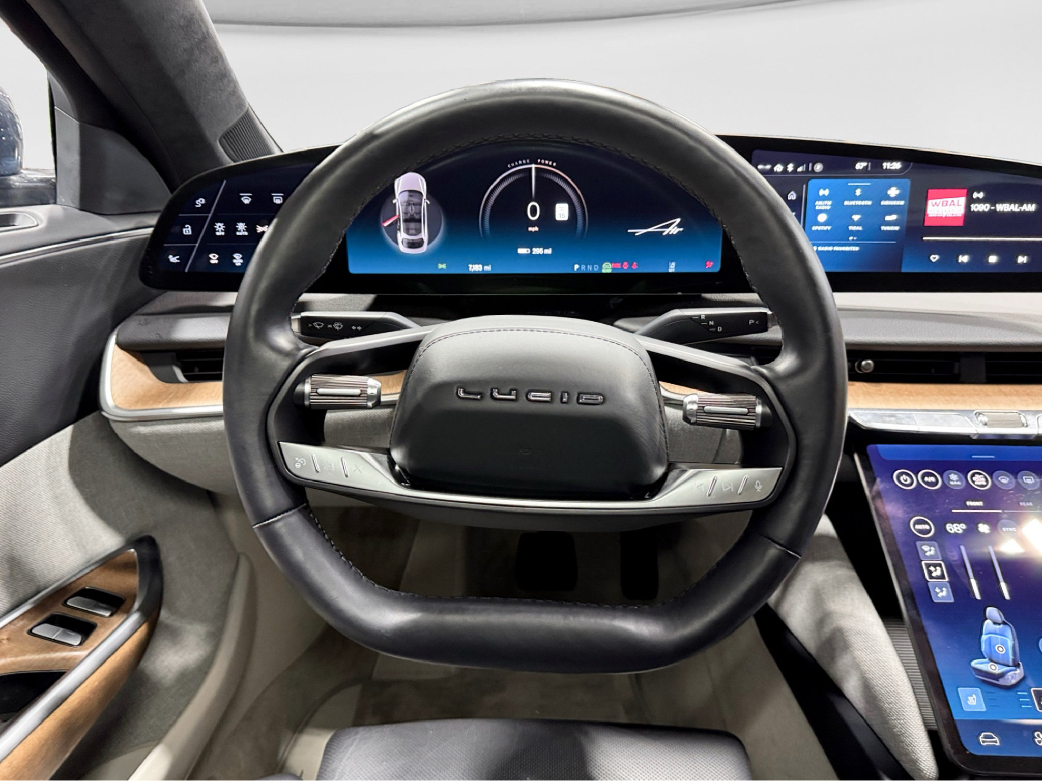 Used 2025 Lucid Air Touring AWD/4WD image 8