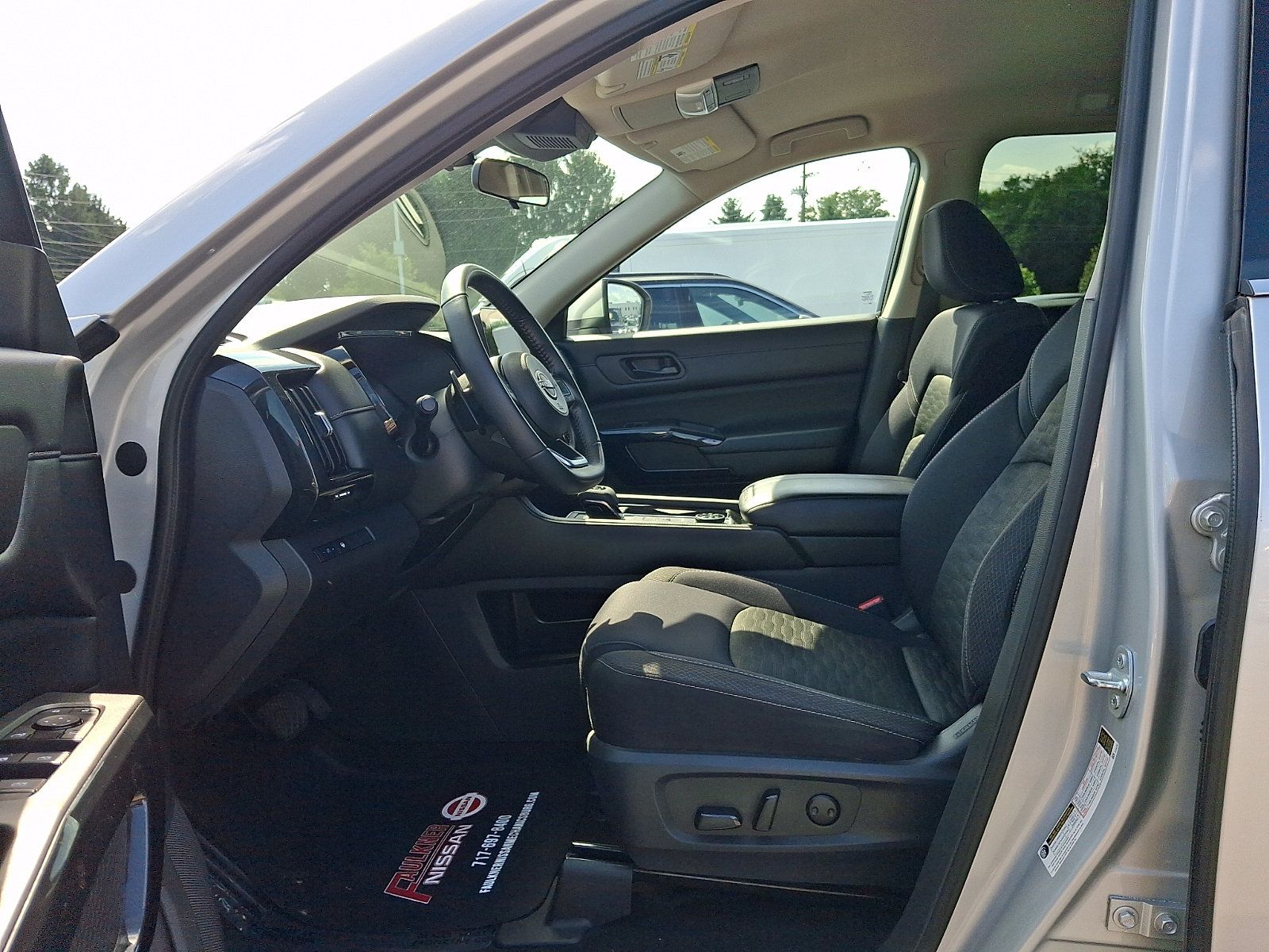 Certified 2024 Nissan Pathfinder SV AWD/4WD image 12