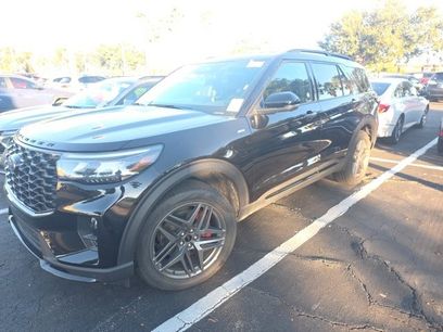 Used 2025 Ford Explorer ST-Line w/ ST-Line Street Pack