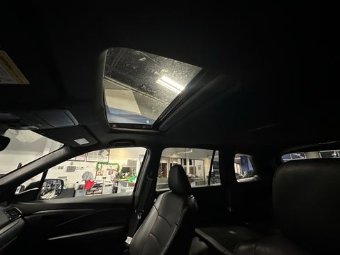 Used 2023 Honda Passport EX-L image 18