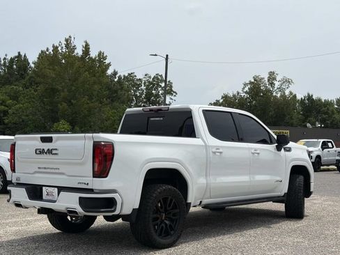 Used 2025 GMC Sierra 1500 AT4 w/ AT4 Premium Package AWD/4WD image 9