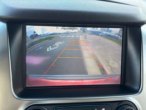 Used 2015 Chevrolet Suburban LT w/ Luxury Package image 21