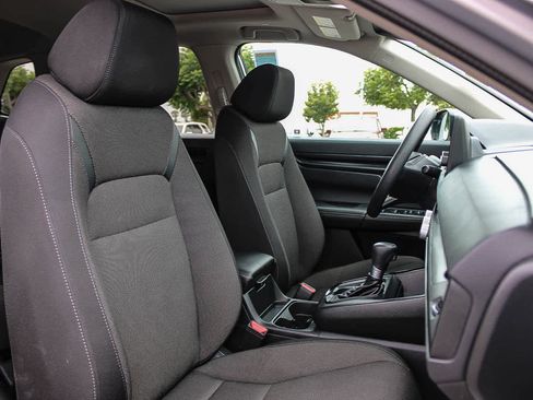 Certified 2025 Honda CR-V EX image 16