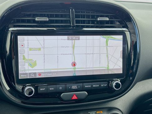Used 2024 Kia Soul GT-Line FWD image 9
