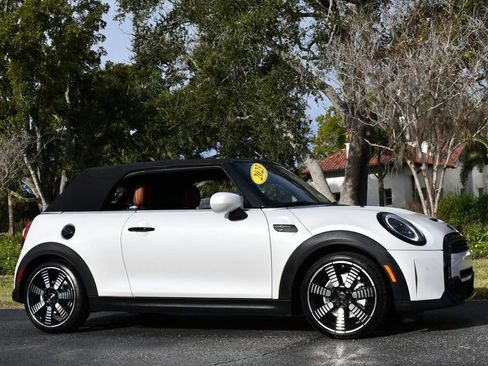 Used 2023 MINI Cooper S image 48