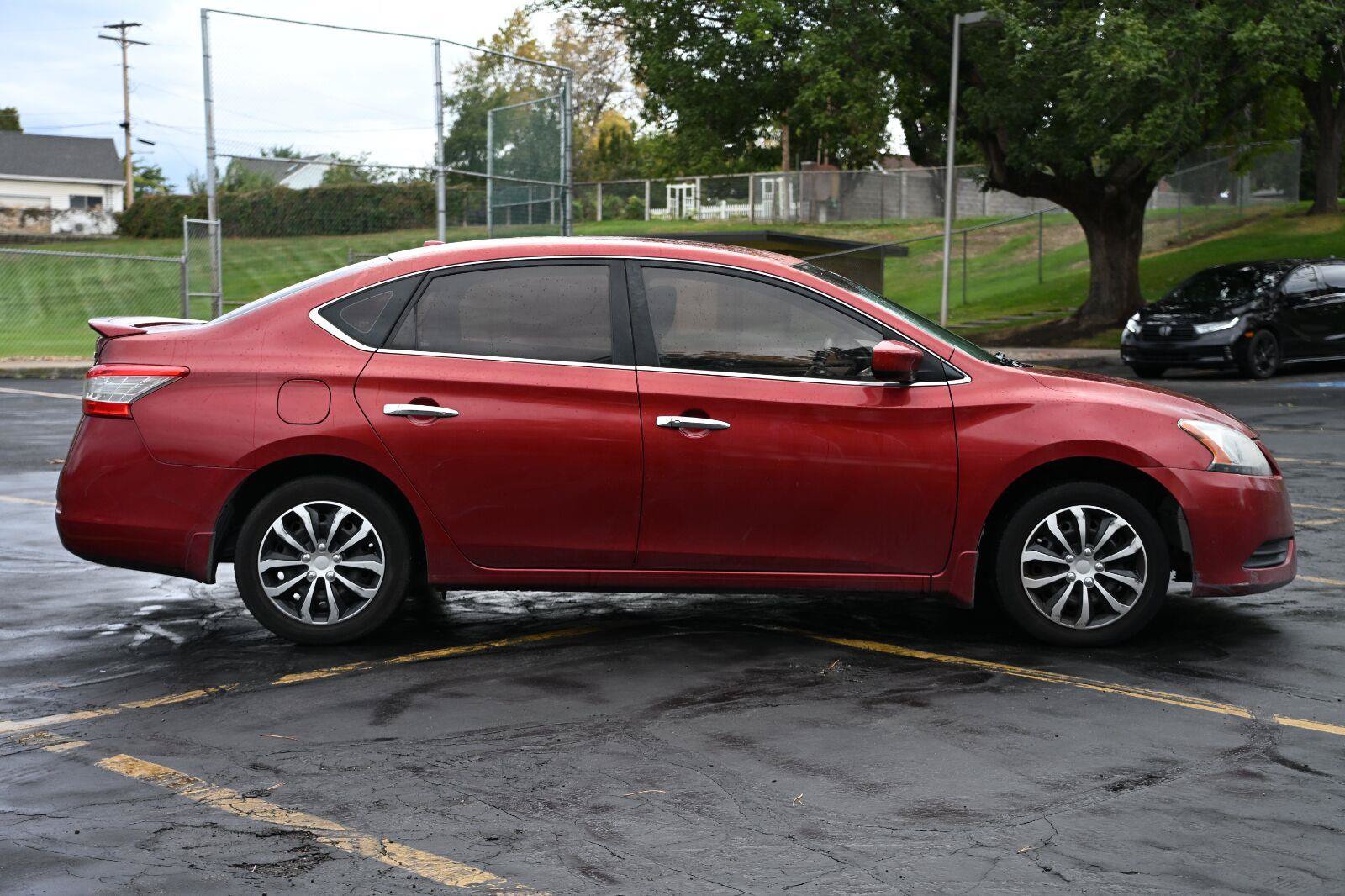 Used 2015 Nissan Sentra SV FWD image 6