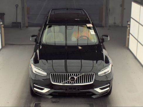 Used 2024 Volvo XC90 T8 Plus AWD/4WD image 18