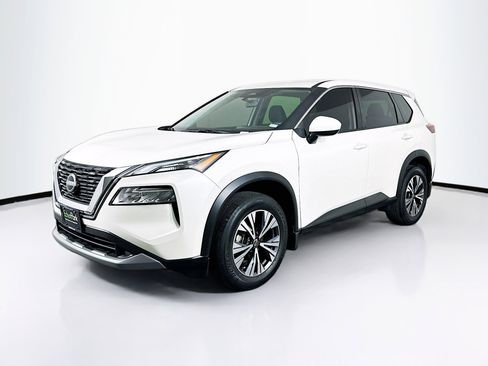 Used 2023 Nissan Rogue SV FWD image 3