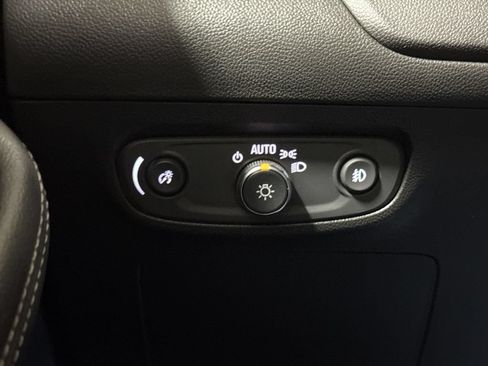 Used 2020 Buick Encore GX Select FWD image 18