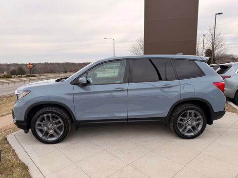 Used 2023 Honda Passport EX-L image 3