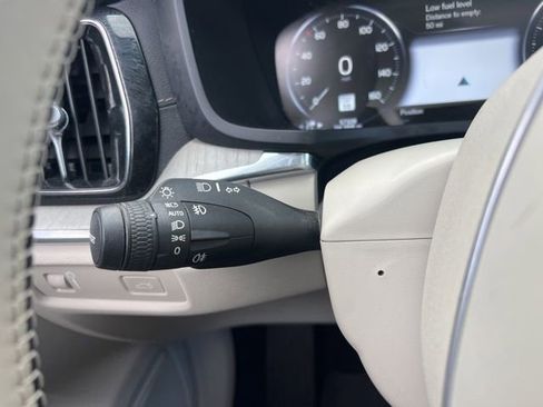 Used 2020 Volvo S60 T5 Inscription w/ Protection Package Premier image 27