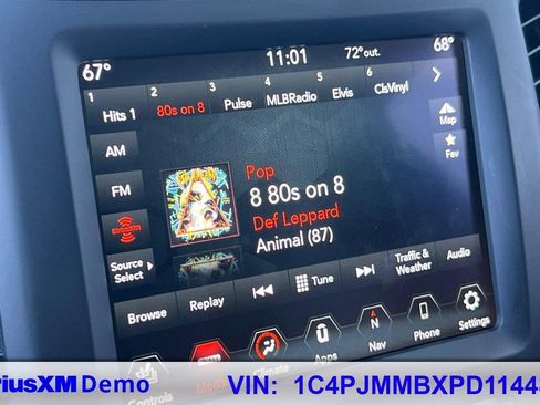 Used 2023 Jeep Cherokee Altitude Lux image 25