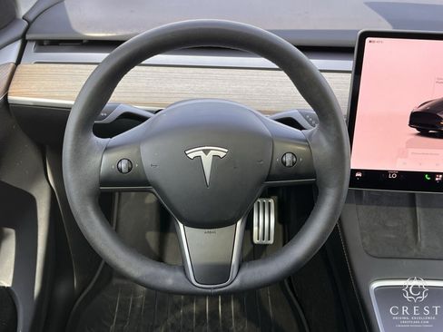 Used 2023 Tesla Model Y Performance AWD/4WD image 11