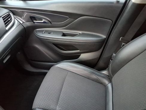 Used 2020 Buick Encore Preferred image 22