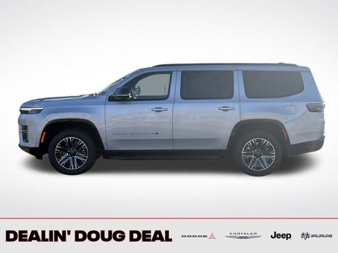 New 2026 Jeep Grand Wagoneer 4WD w/ Premium Group I image 2