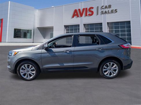 Used 2024 Ford Edge Titanium image 10
