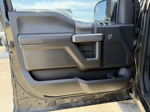 Used 2016 Ford F150 XLT w/ Equipment Group 302A Luxury image 10