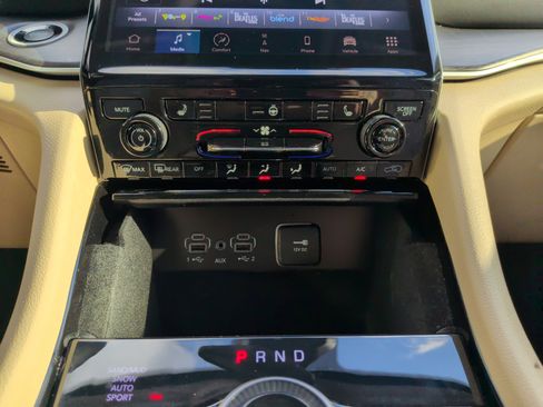 Used 2022 Jeep Grand Cherokee L Limited image 31