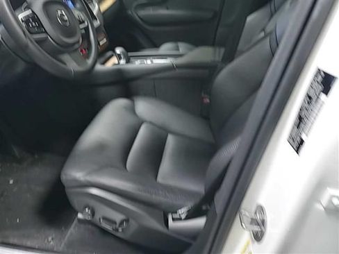 Used 2025 Volvo XC90 B6 Plus AWD/4WD image 3