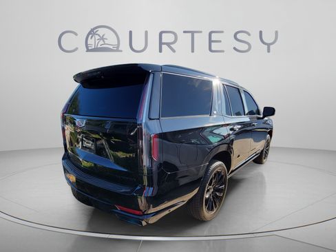 Used 2024 Cadillac Escalade Sport Platinum w/ LPO, ONYX Package RWD image 3