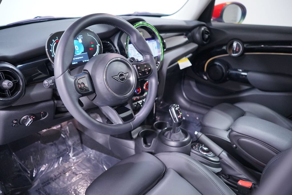 Used 2024 MINI Cooper S FWD image 6