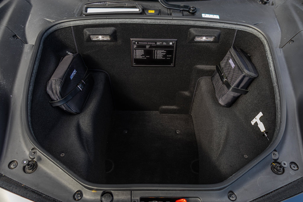 Certified 2018 Ferrari 488 GTB RWD image 13