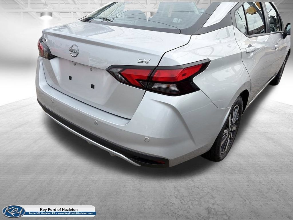 Used 2024 Nissan Versa SV FWD image 10