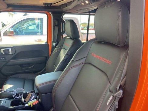 Used 2025 Jeep Gladiator Rubicon image 18