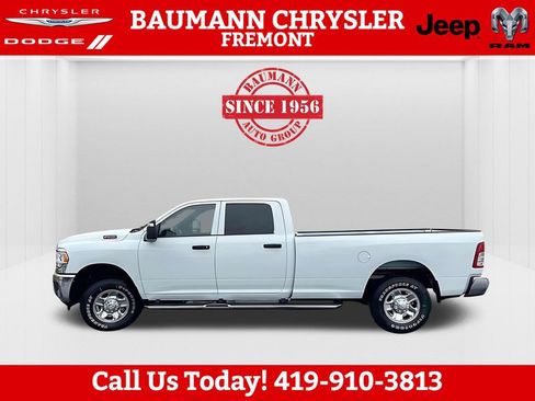 Used 2024 RAM 2500 Tradesman w/ Chrome Appearance Group image 8