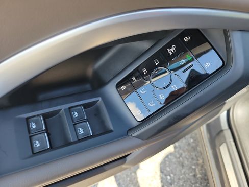 Certified 2025 Audi Q5 Premium Plus w/ Premium Plus image 19