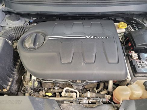 Used 2019 Jeep Cherokee Trailhawk w/ Comfort/Convenience Group AWD/4WD image 30