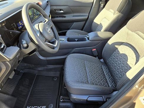 New 2026 Nissan Kicks SV w/ SV Premium Package image 9