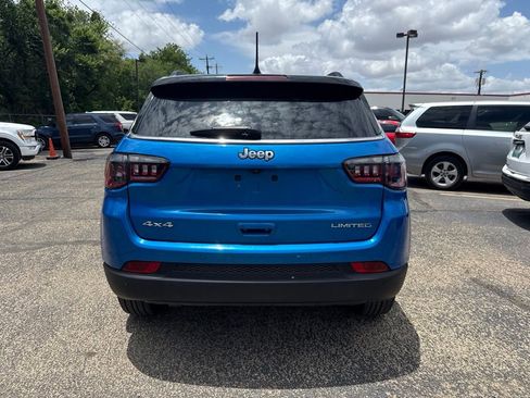 Used 2025 Jeep Compass Limited AWD/4WD image 3