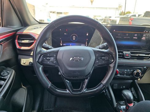 Used 2024 Chevrolet TrailBlazer RS FWD image 20
