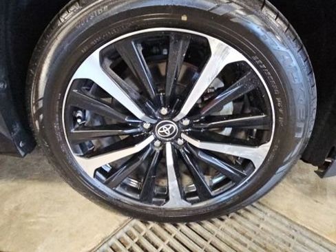 Used 2022 Toyota Highlander XSE image 43